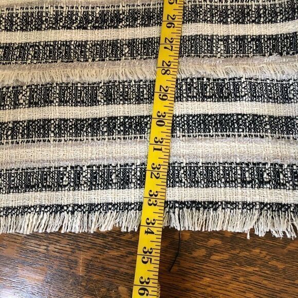 Zara
Basic Cream and Black Tweed Fringed Shift Dress - Picture 14 of 14